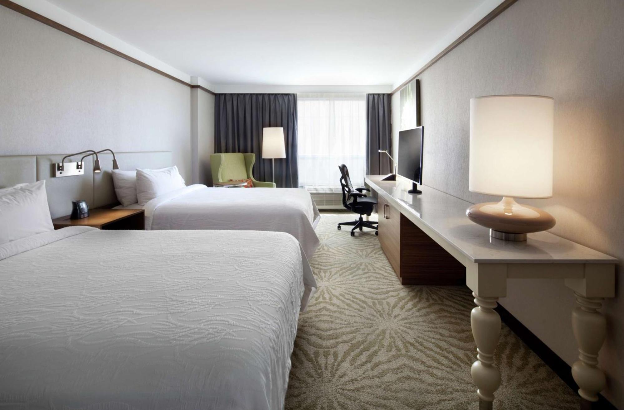 Hilton Garden Inn Montreal Airport Dorval Exterior foto